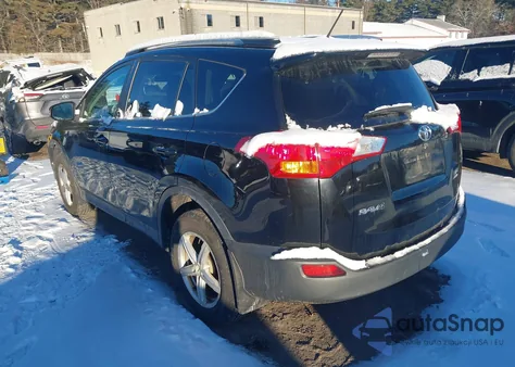 2015 Toyota Rav4 Xle z USA, uszkodzony, nr VIN 2T3RFREV6FW405394